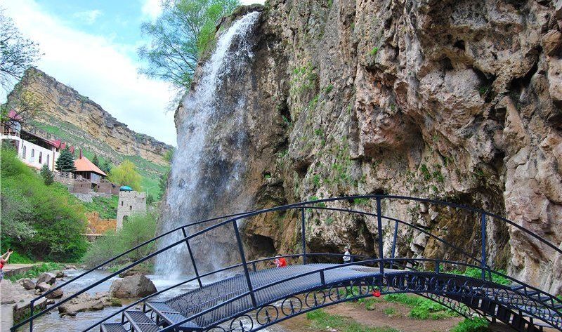 Медовые водопады в карачаево черкесии фото весной